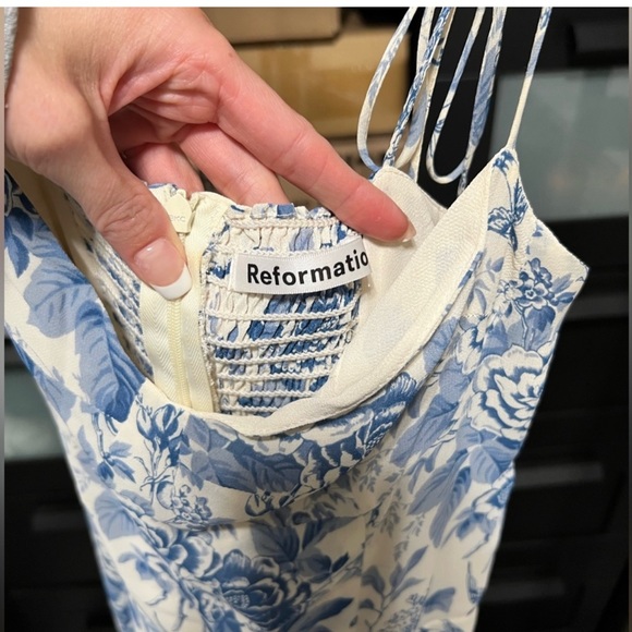 Reformation kourtney dress - Picture 5 of 11